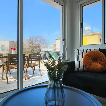 Phaedrus Living: Seaside Modern Flat Lighthouse 63 Apartman