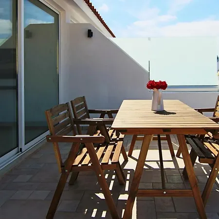 Phaedrus Living Seaside Flat Lighthouse 63 Pafos