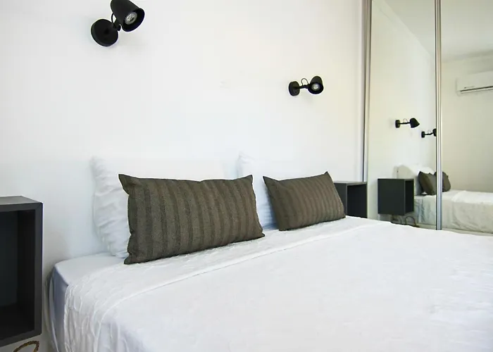 Phaedrus Living Seaside Flat Lighthouse 63 Paphos