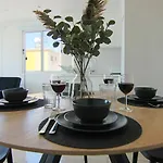 Phaedrus Living Seaside Flat Lighthouse 63 Paphos