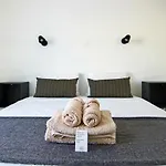 Phaedrus Living Seaside Flat Lighthouse 63 * Paphos