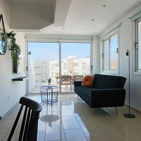Phaedrus Living: Seaside Modern Flat Lighthouse 63 Apartamento