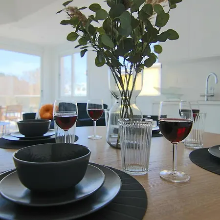 Phaedrus Living: Seaside Modern Flat Lighthouse 63 Apartamento *