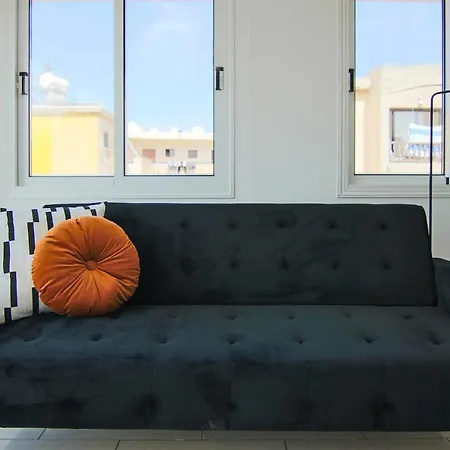 Phaedrus Living: Seaside Modern Flat Lighthouse 63 Apartamento
