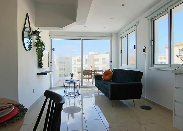 Phaedrus Living Seaside Flat Lighthouse 63 Daire