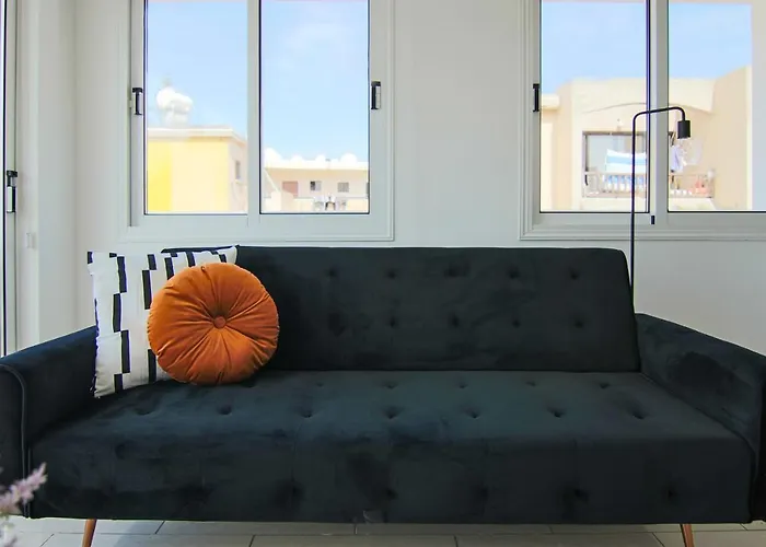 Phaedrus Living Seaside Flat Lighthouse 63 Апартаменты