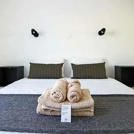 Phaedrus Living Seaside Flat Lighthouse 63 * Πάφος